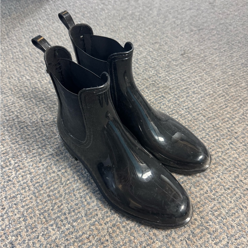 Black Chelsea Boots